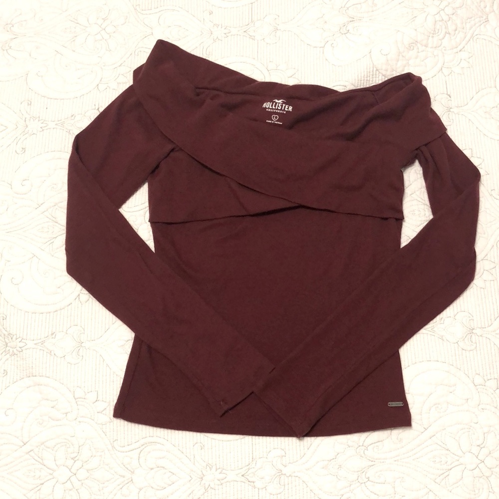 Maroon Hollister off the shoulder sweater